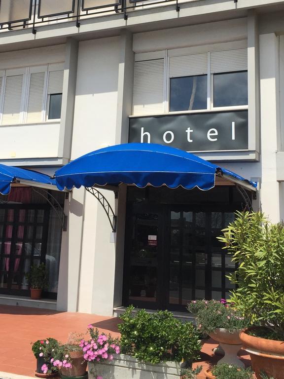 Hotel Letizia Follonica Exterior photo